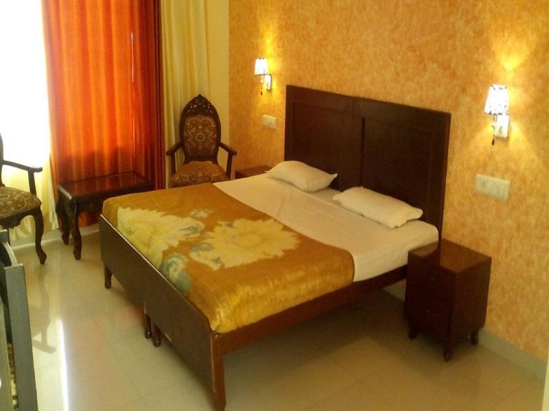 The Baghban Hotel & Resort, Baddi Exterior photo